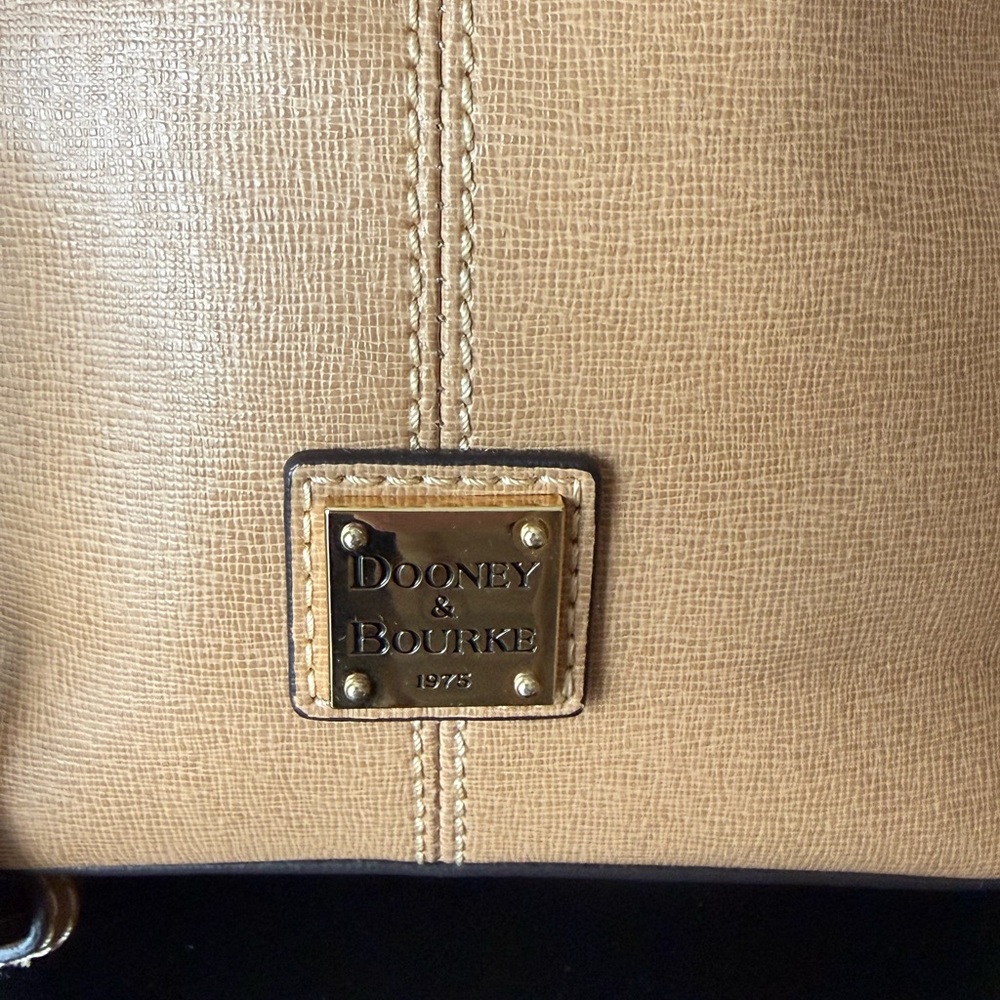 Dooney & Bourke Trixie Crossbody Bag New - Picture 4 of 13